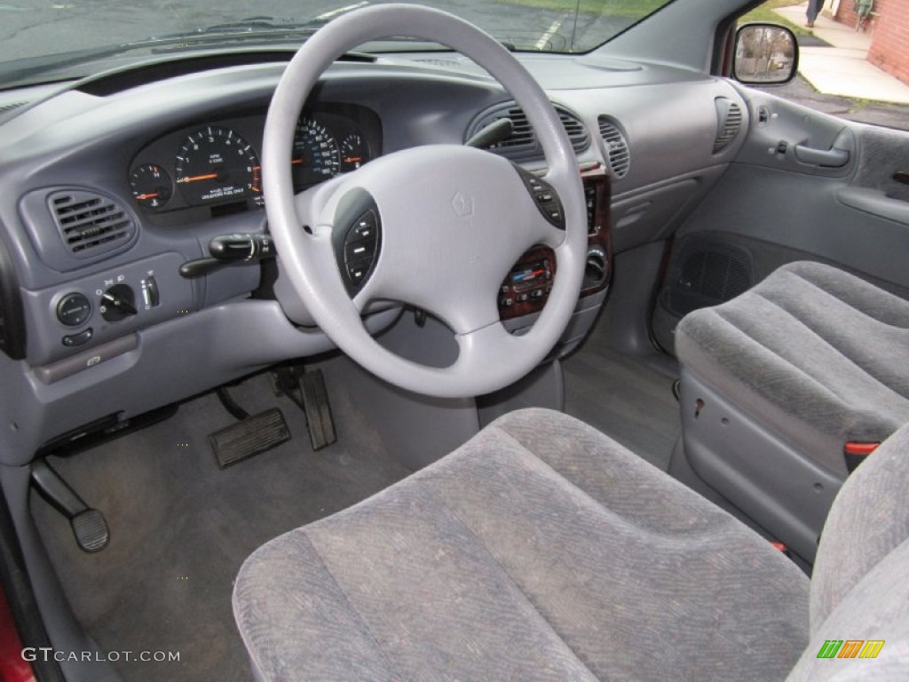 Mist Gray Interior 2000 Chrysler Town & Country LX Photo #61734597