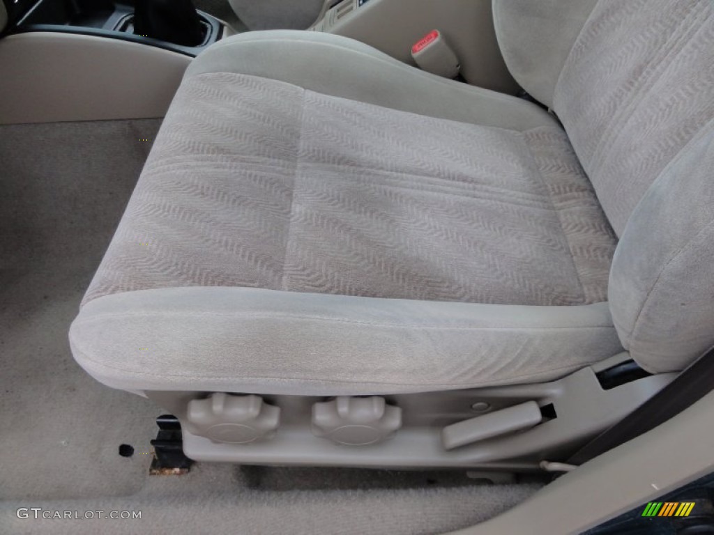 2001 Subaru Forester 2.5 S Front Seat Photo #61741322