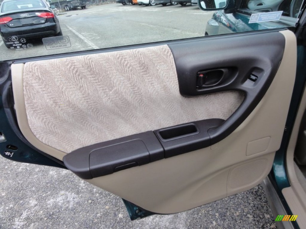 2001 Subaru Forester 2.5 S Beige Door Panel Photo #61741419