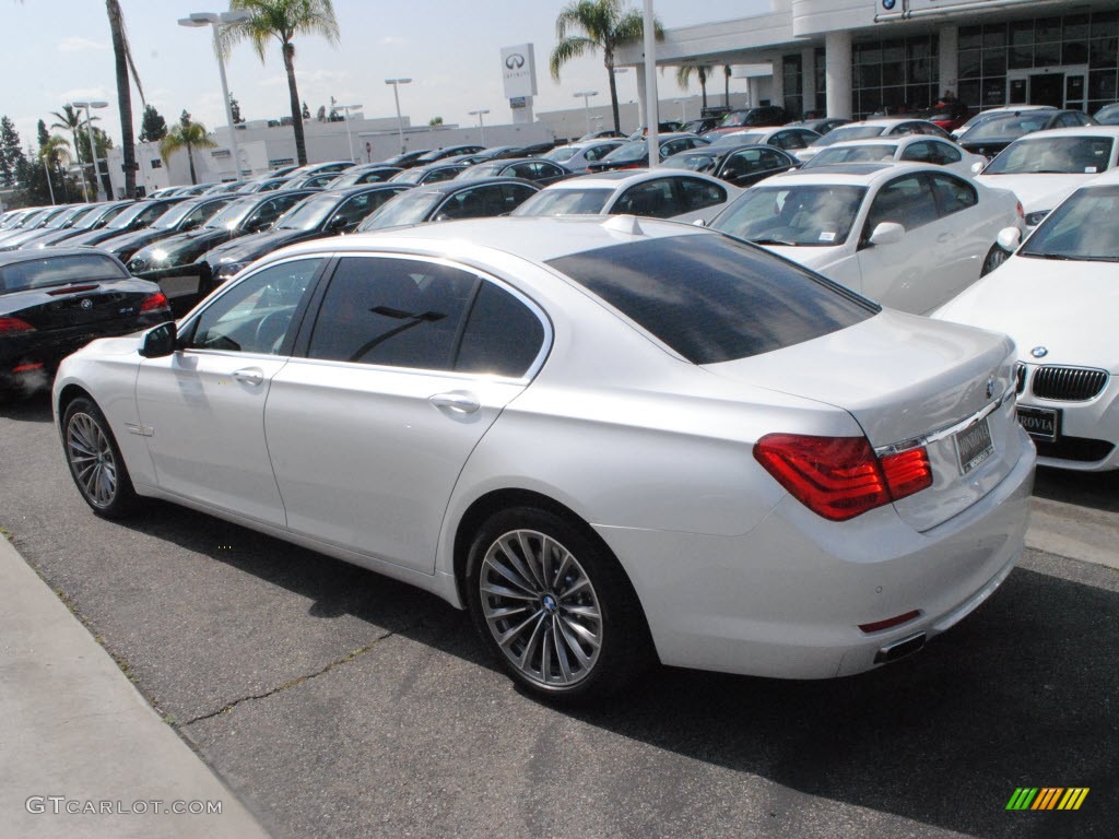 Mineral White Metallic 2011 BMW 7 Series 740Li Sedan Exterior Photo #61745529