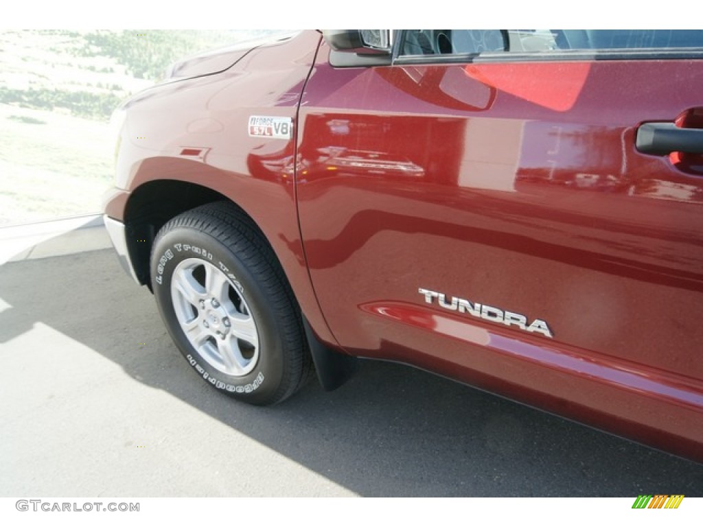 2010 Tundra Double Cab 4x4 - Salsa Red Pearl / Graphite Gray photo #24