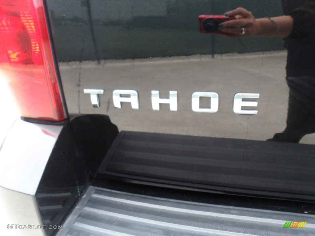 2008 Chevrolet Tahoe Z71 4x4 Marks and Logos Photos