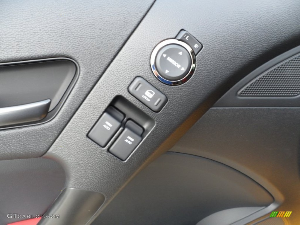 2012 Hyundai Genesis Coupe 3.8 R-Spec Controls Photo #61751906