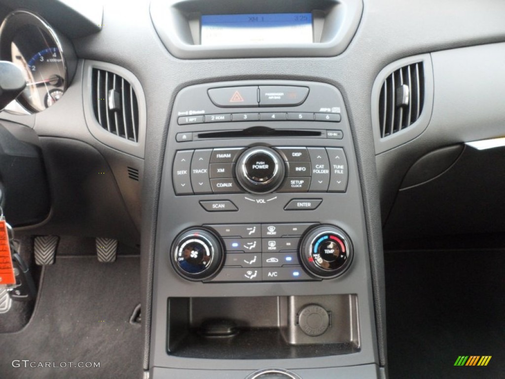 2012 Hyundai Genesis Coupe 3.8 R-Spec Controls Photo #61751933