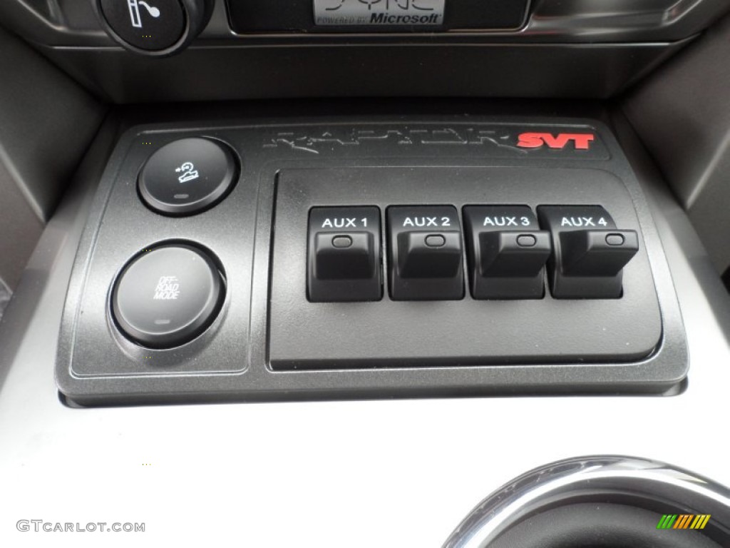 2012 Ford F150 SVT Raptor SuperCrew 4x4 Controls Photo #61753250