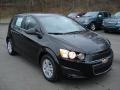 Black - Sonic LT Hatch Photo No. 2