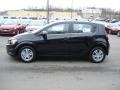 Black - Sonic LT Hatch Photo No. 5