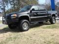 2004 Onyx Black GMC Sierra 2500HD SLE Crew Cab 4x4  photo #2