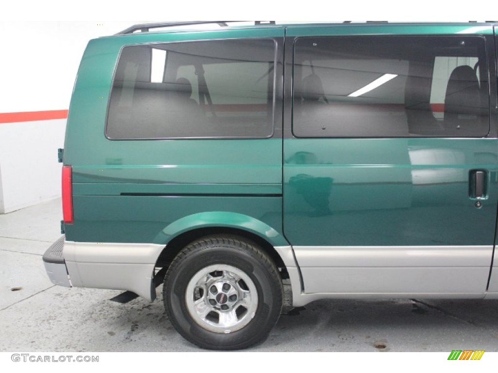 1999 Safari SLE AWD - Forest Green Metallic / Pewter photo #24