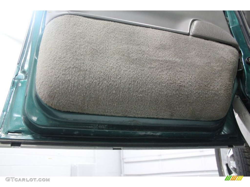 1999 Safari SLE AWD - Forest Green Metallic / Pewter photo #49