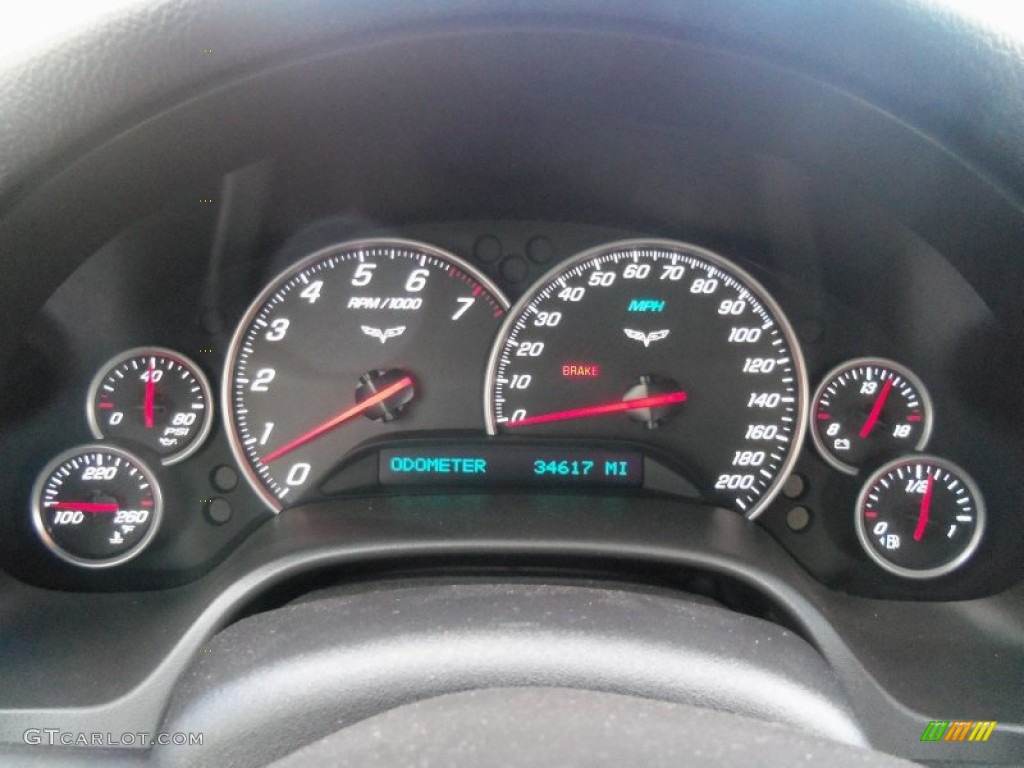 2005 Chevrolet Corvette Coupe Gauges Photo #61764701