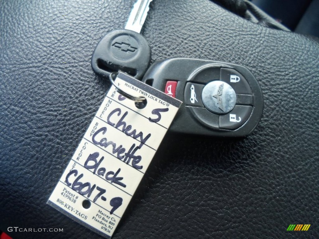 2005 Chevrolet Corvette Coupe Keys Photo #61764836