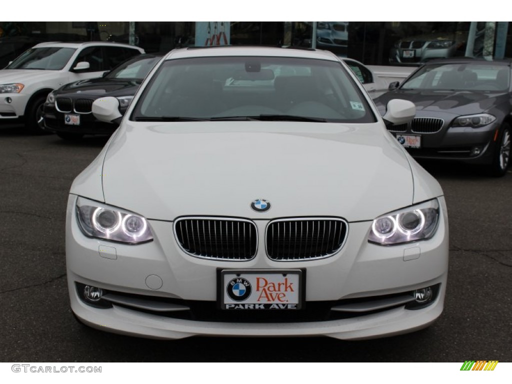 2011 3 Series 328i xDrive Coupe - Alpine White / Black photo #2