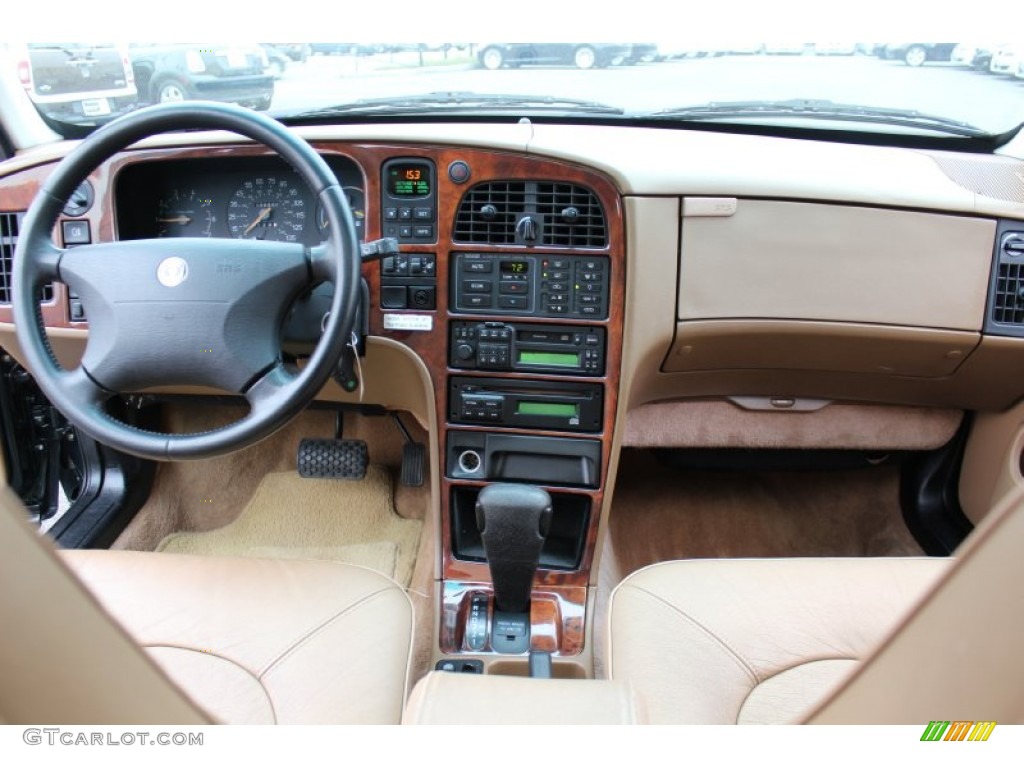 1995 Saab 9000 CSE Turbo Beige Dashboard Photo #61766697
