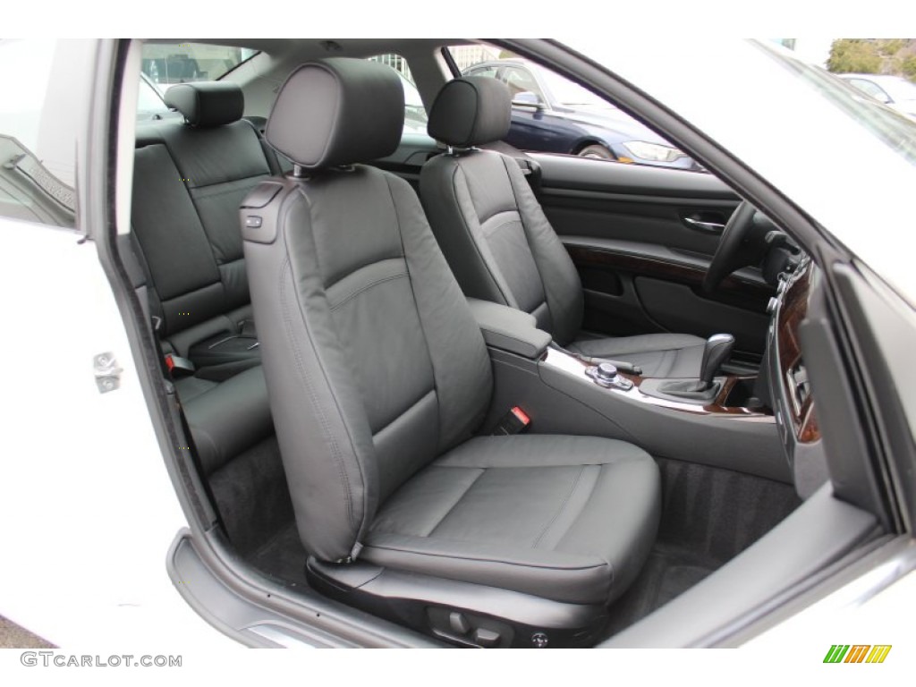 2011 3 Series 328i xDrive Coupe - Alpine White / Black photo #27