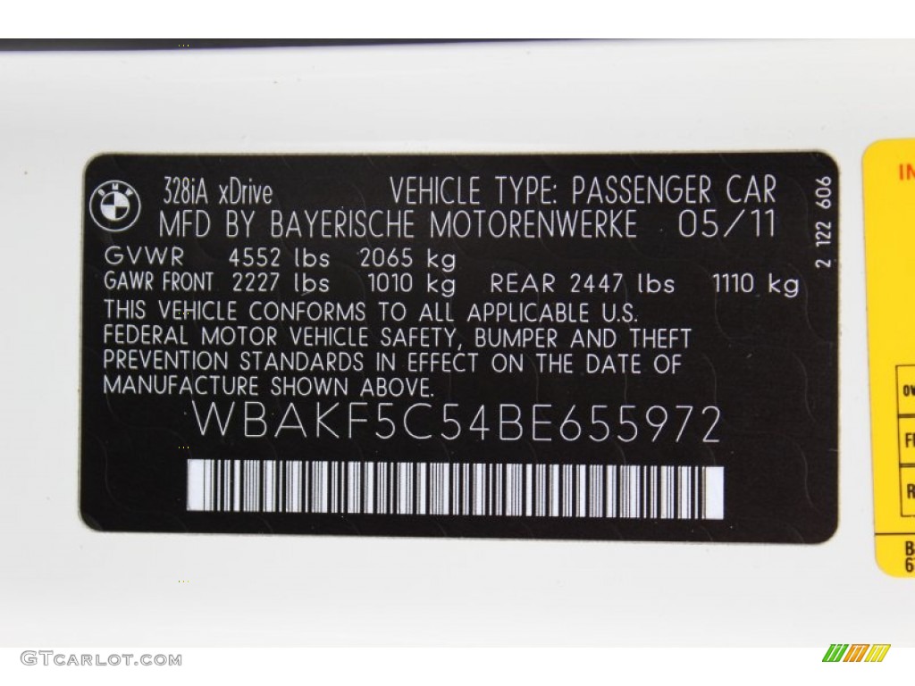 2011 3 Series 328i xDrive Coupe - Alpine White / Black photo #32