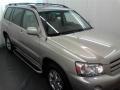 Sonora Gold Pearl - Highlander V6 Photo No. 22