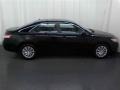 Black - Camry LE Photo No. 19