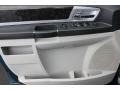 Melbourne Green Pearl - Grand Caravan SXT Photo No. 7