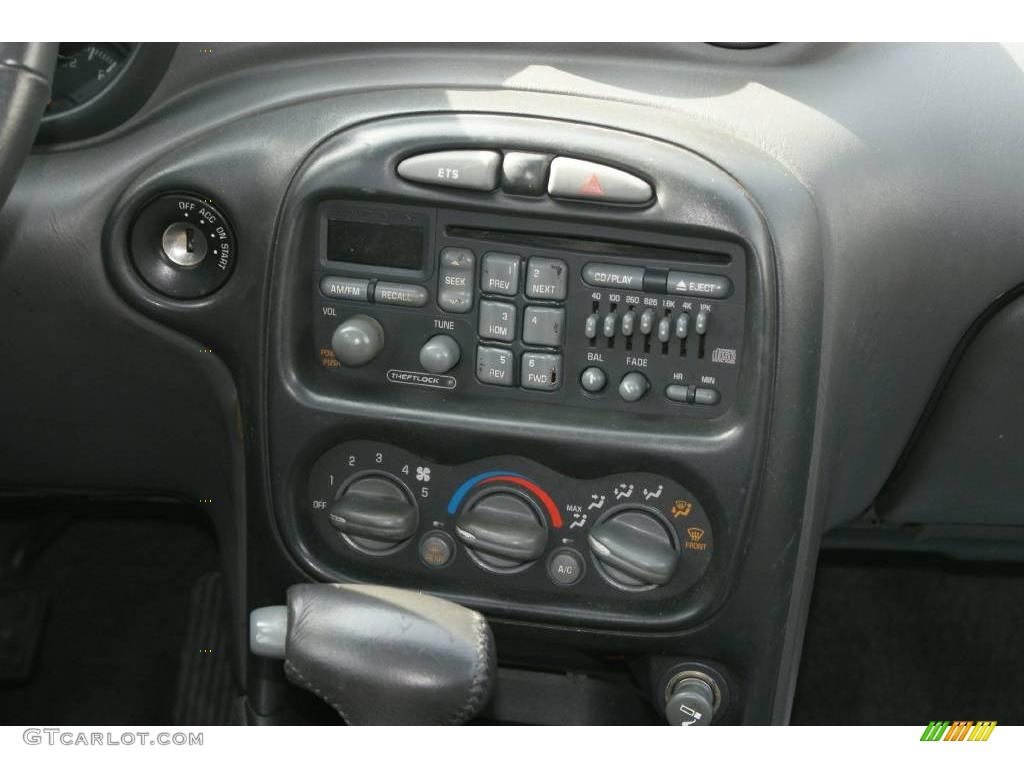 2000 Grand Am GT Sedan - Arctic White / Dark Pewter photo #16