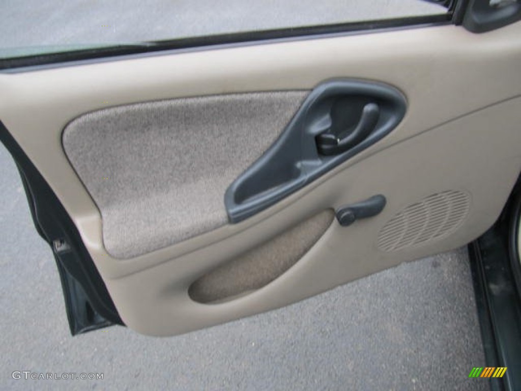 2003 Cavalier Sedan - Dark Green Metallic / Neutral Beige photo #8