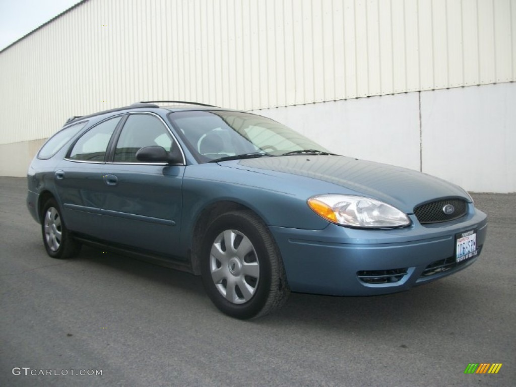 2005 Taurus SE Wagon - Windveil Blue Metallic / Medium/Dark Flint photo #1