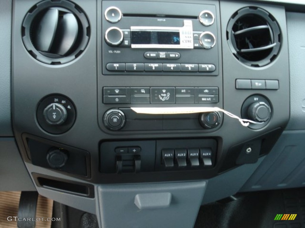 2012 Ford F350 Super Duty XL Crew Cab 4x4 Utility Truck Controls Photo #61774448