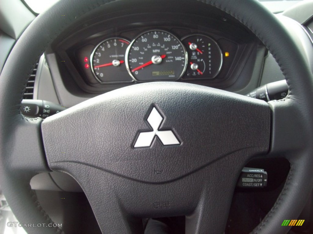 2012 Galant SE - White Pearl / Gray Sport photo #23