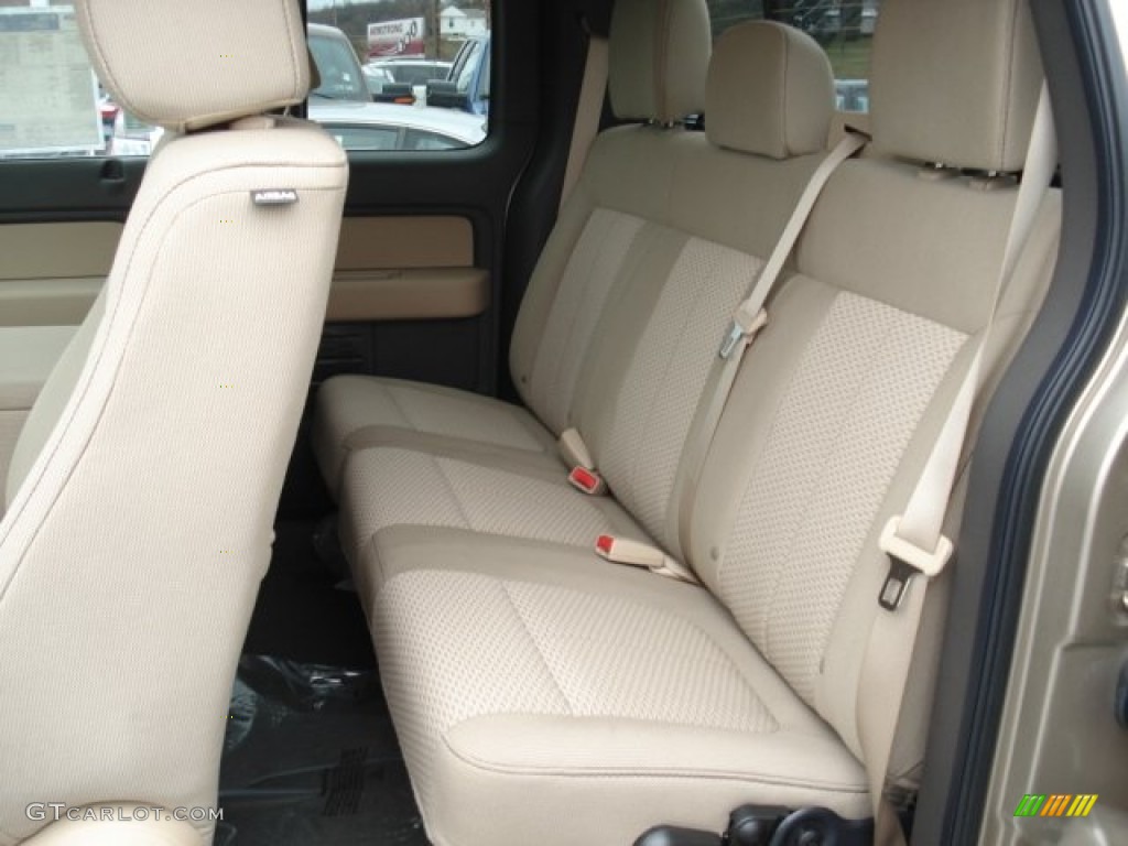 2012 Ford F150 XLT SuperCab 4x4 Rear Seat Photo #61775612