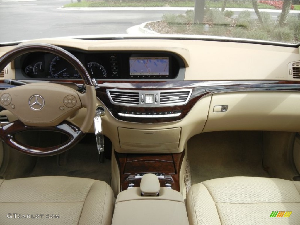 2011 Mercedes-Benz S 550 Sedan Cashmere/Savanah Dashboard Photo #61776647