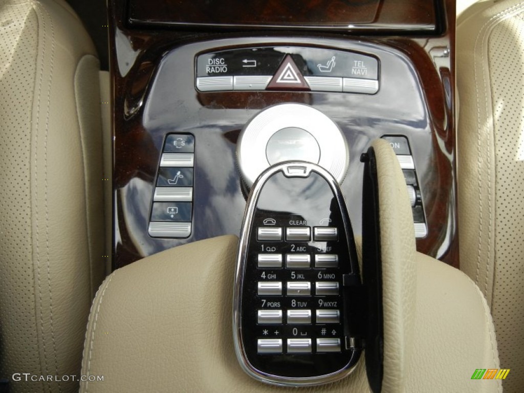 2011 Mercedes-Benz S 550 Sedan Controls Photo #61776693