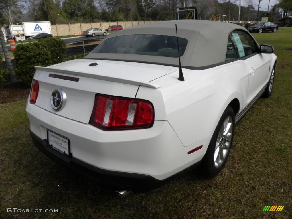 2010 Mustang V6 Premium Convertible - Performance White / Stone photo #10