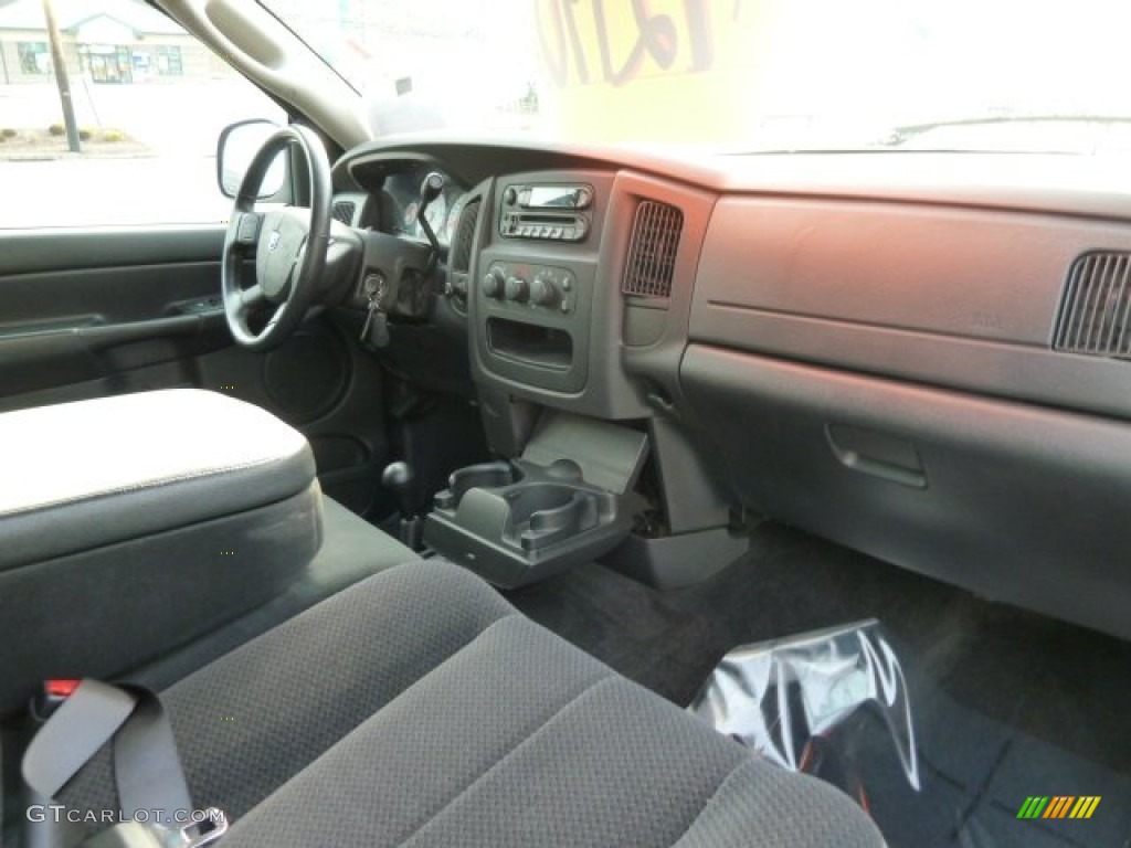 2004 Ram 1500 SLT Quad Cab 4x4 - Light Almond Pearl / Dark Slate Gray photo #17