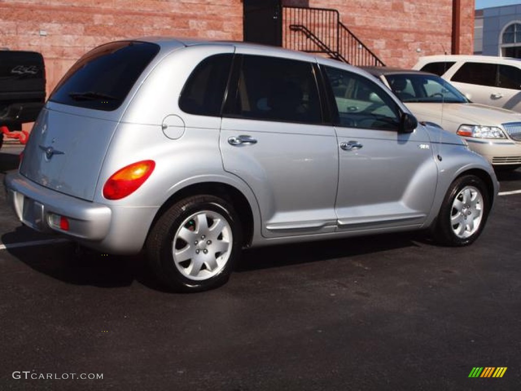 Bright Silver Metallic 2004 Chrysler PT Cruiser Standard PT Cruiser Model Exterior Photo #61778900