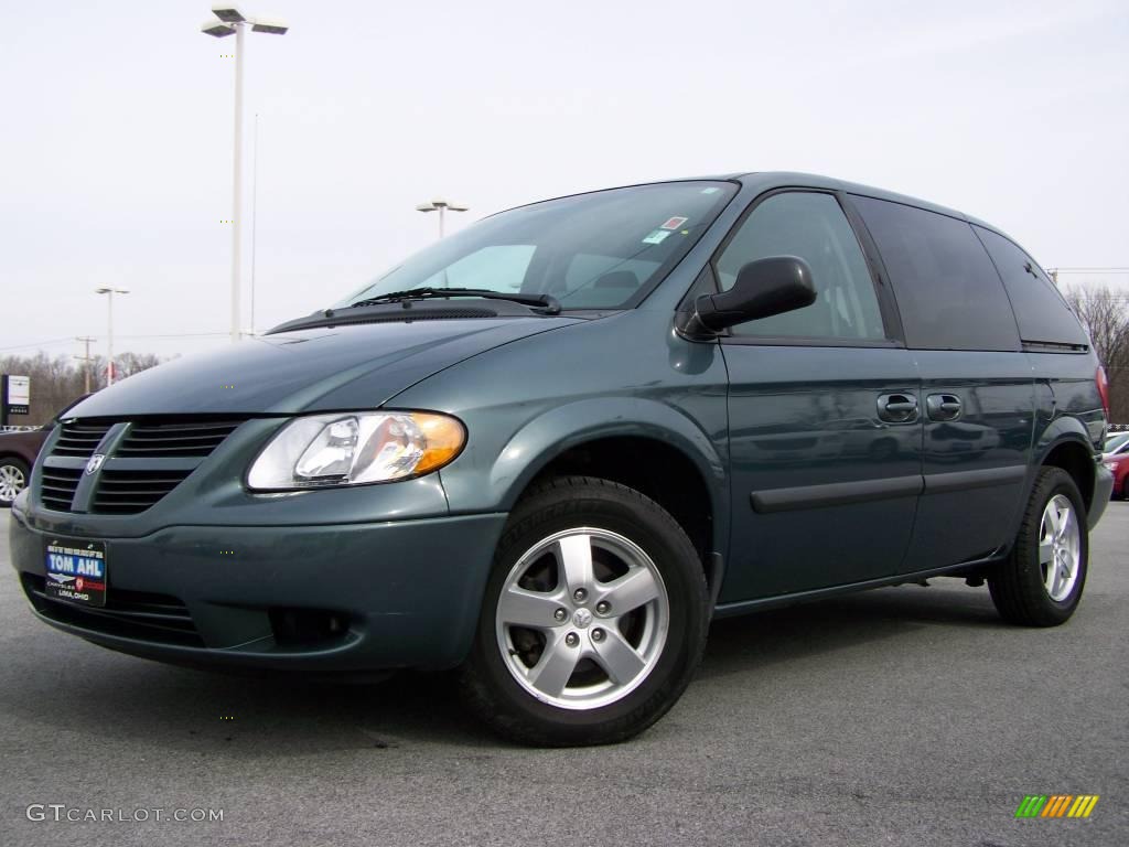 Magnesium Green Pearl Dodge Caravan