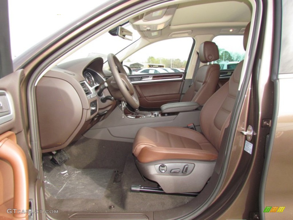 Saddle Brown Interior 2012 Volkswagen Touareg VR6 FSI Lux 4XMotion Photo #61781358