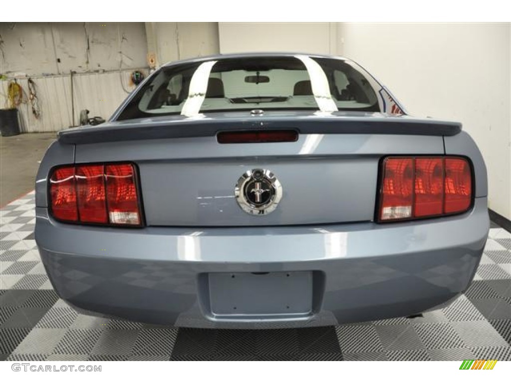 2007 Mustang V6 Premium Coupe - Windveil Blue Metallic / Light Graphite photo #7