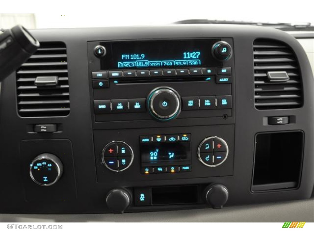 2012 Chevrolet Silverado 1500 LT Extended Cab 4x4 Controls Photo #61784300