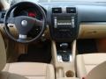 Candy White - Jetta SE Sedan Photo No. 8