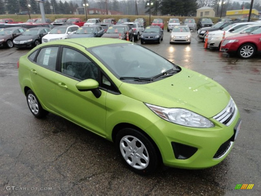 Lime Squeeze Metallic 2012 Ford Fiesta SE Sedan Exterior Photo #61784642