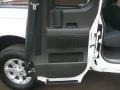 2004 White Nissan Titan XE King Cab 4x4  photo #27
