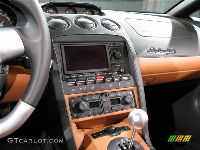 2008 Lamborghini Gallardo Spyder Controls Photo #617878