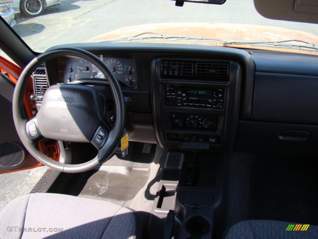 2001 Cherokee Sport - Amber Fire Pearl / Agate photo #15