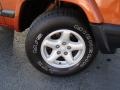 2001 Jeep Cherokee Sport Wheel and Tire Photo