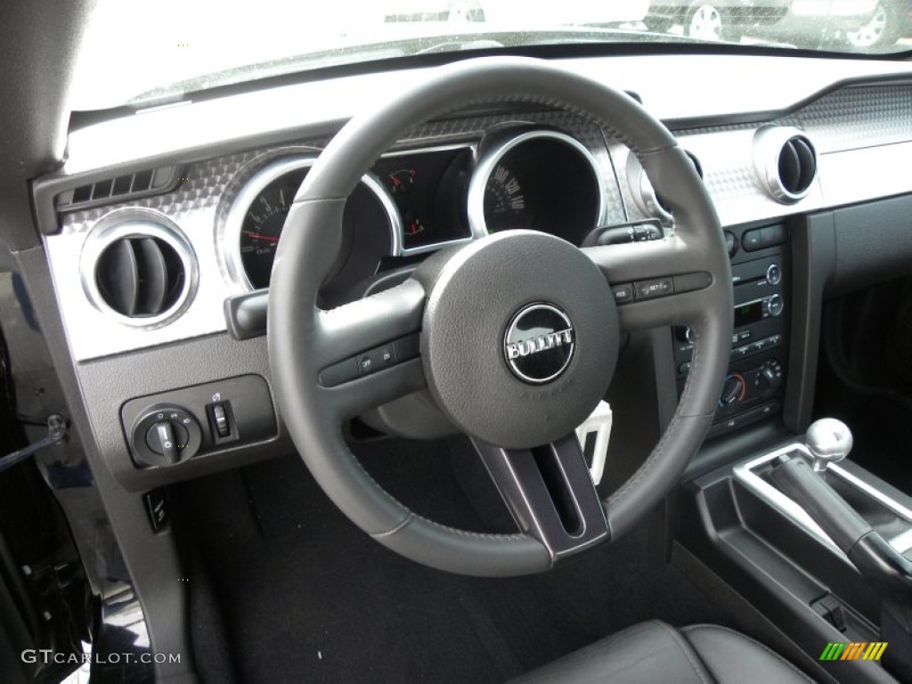 2008 Ford Mustang Bullitt Coupe Dark Charcoal Steering Wheel Photo #61796021
