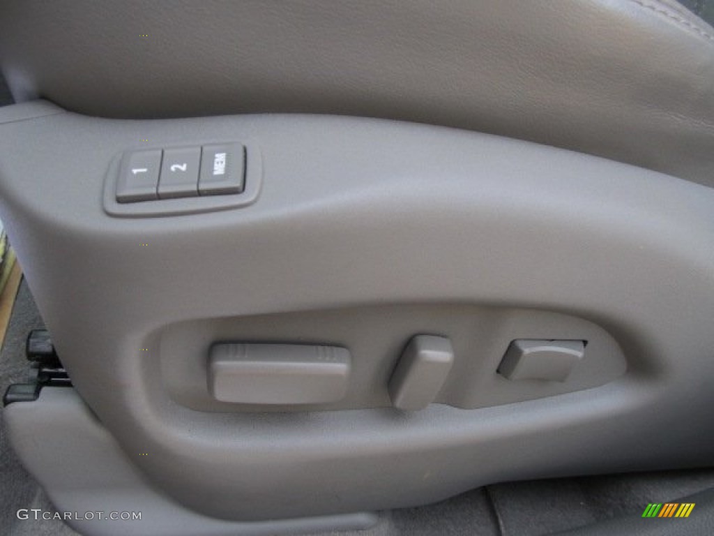 2011 SRX 4 V6 AWD - Crystal Red Tintcoat / Titanium/Ebony photo #16