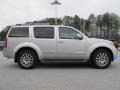 Silver Lightning Metallic - Pathfinder SE Photo No. 6