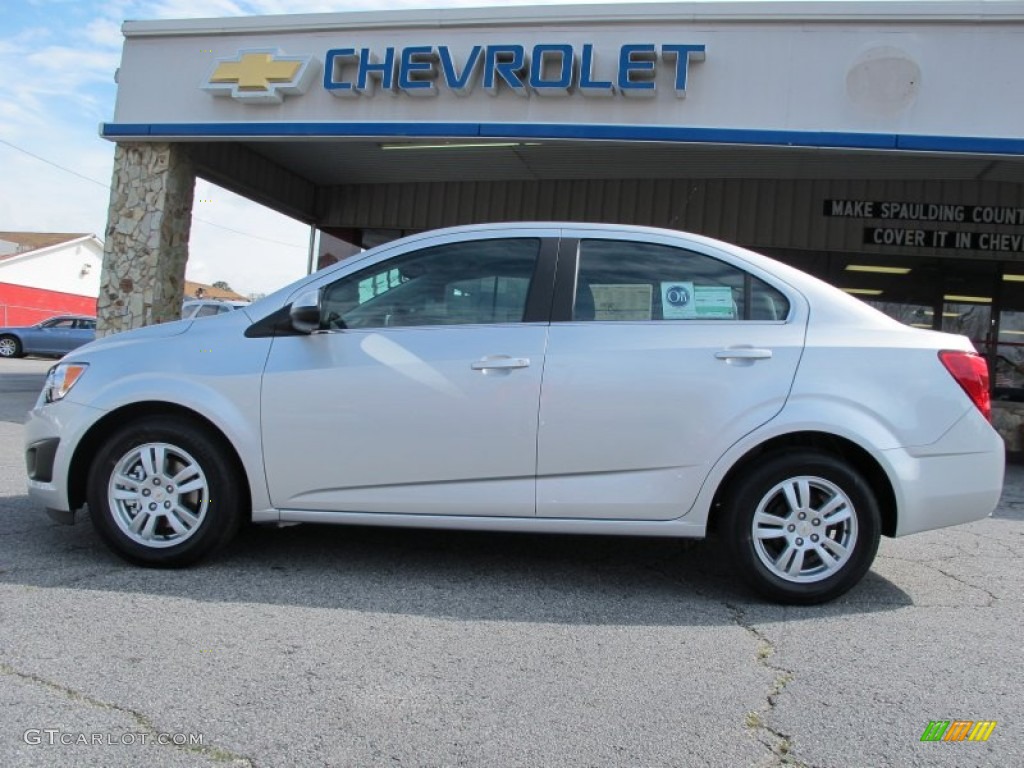 2012 Sonic LT Sedan - Silver Ice Metallic / Dark Pewter/Dark Titanium photo #4