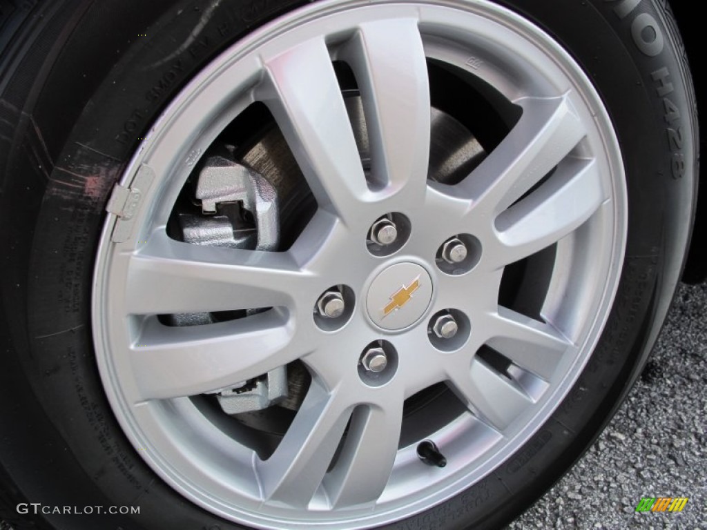 2012 Sonic LT Sedan - Silver Ice Metallic / Dark Pewter/Dark Titanium photo #9