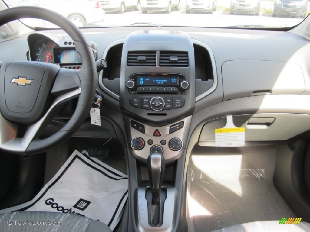 2012 Sonic LT Sedan - Silver Ice Metallic / Dark Pewter/Dark Titanium photo #13